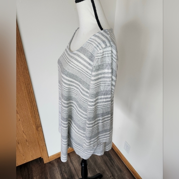 ☀️ Rose + Olive Striped Button Shirt - Picture 2 of 6